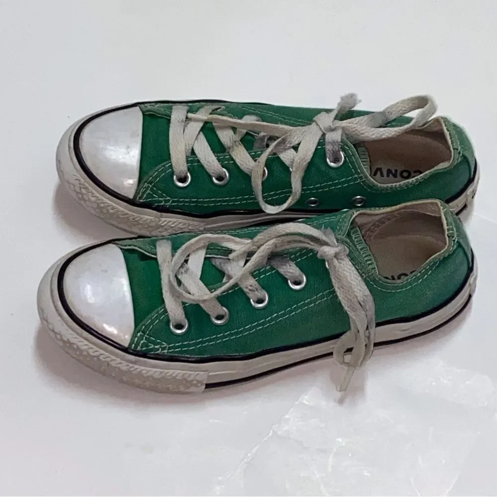 Converse Kids Green and White Sneakers Size 1